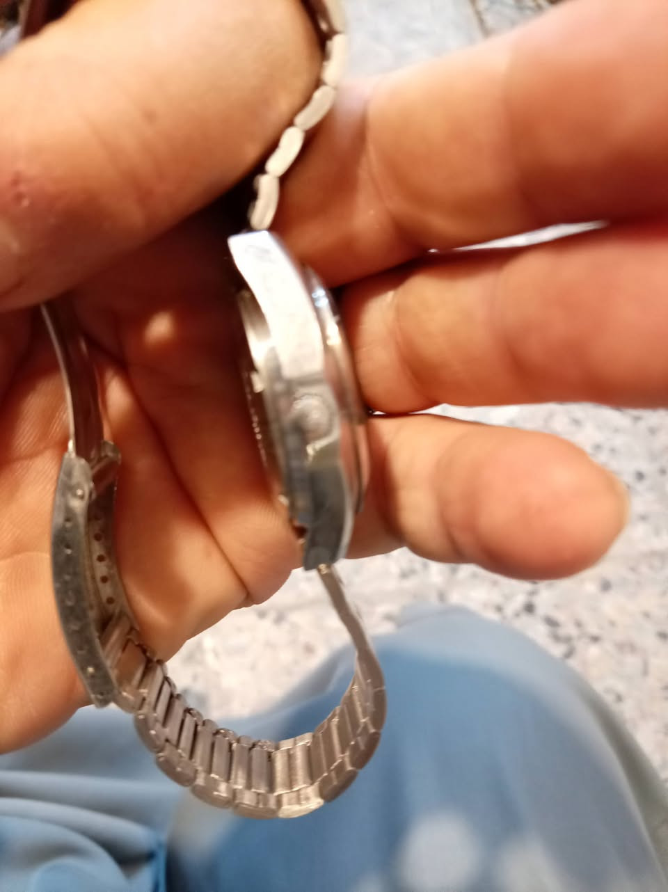 ساعه رادو اوتوماتيك حجم 39 كلها بلاد لا مصلحه ولا مفتوحه للبيع السعر للاستفسار الاتصال على الرقم ***********
