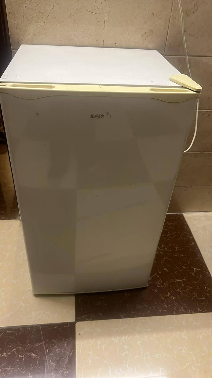 ثلاجة مال غرفه للبيع شغاله ونظيفه السعر ٧٥ الف وبي مجال التواصل ع خاص المكان موصل بالايسر


**إذا كنت صاحب هذا الإعلان وتريد حذفه لأي سبب، رجاءا أرسل رسالة إلى الدعم الفني**