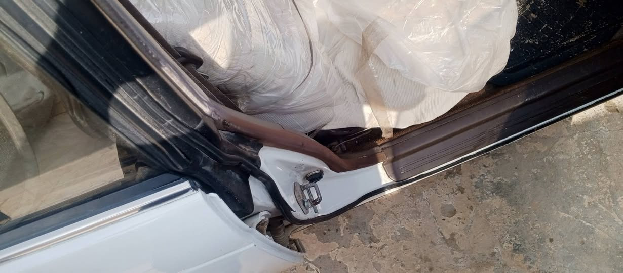 سلام عليكم مارك موديل 1993  سياره جاهزه محرك كير  كهربايات كشره  مبين بصور   رقم ذي قار  راعيه من الناصريه   سيارك كفاله عيب شرعي وصوليات  مداور ثاني يوم .. سعر58
مكان سياره  الغراف    *********** -
