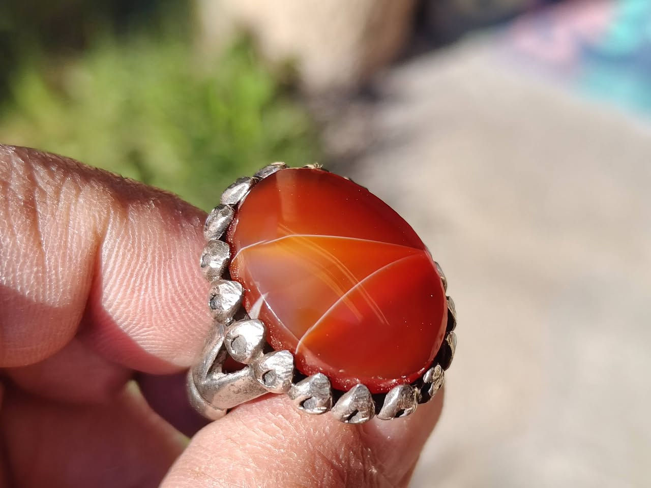 جزع يماني انسي احمر رماني خامه ملكيه نخب اول صياغه تحفه السعر 75 الف للطلب ***********
