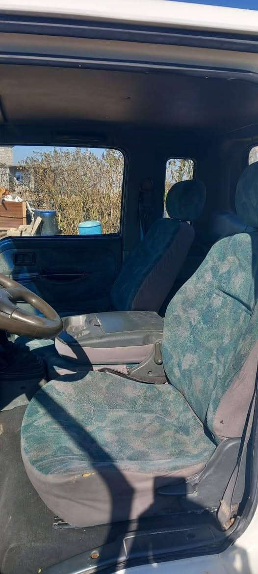 السلام عليكم  سامسونج موديل 2000 حفر كتكوت سياره نظيفه ما شاء الله عليها بلاديه نظيفه من كل شيء سياره اول نوبه تبولش رقم صلاح الدين الماني محرك لا تنقص ولا تبخير اخوان مكلف بالنشر رقم صاحبها هذا الاستفسار***********
