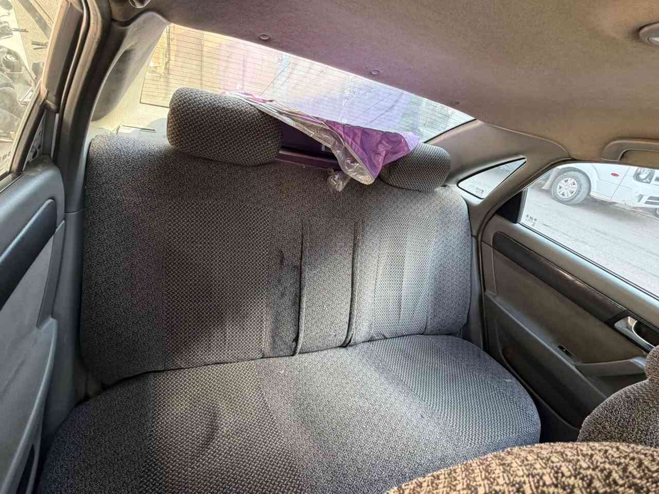 السلام عليكم اوبترا 2012 رقم سليمانيه باسمي تحويل مباشر سياره جاهزه عليها ادامه صدر خلفي امامي +مشط +تخم تاير كوري +باتري +عبوه وفيت بم جديد اي نقص مابيها تبريدها ثلج تاخذها متصرف ربع عليها بيها كلير عله كد شبر بالجاملغ عكس السايق العنوان بغداد جميله *********** مامتواجد ع النت
