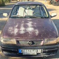 فيكترا • ١٩٩٣ • محرك جديد