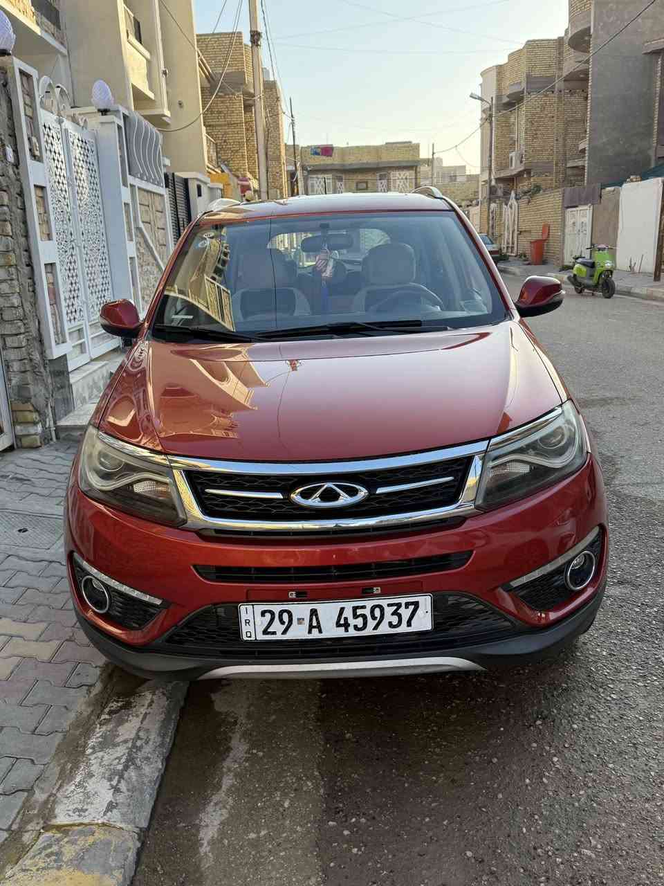 السلام عليكم تيكو للبيع 2018 السعر 110 وبيها مجال حره مداور ثاني يوم السياره جاهزه من كل النواحي تخم تاير جديد كير مكينه كفاله من كلشي 
رقم واسط مداور ثاني يوم رقم نكليزي هزه جديده مكان السياره  كوت 
***********
