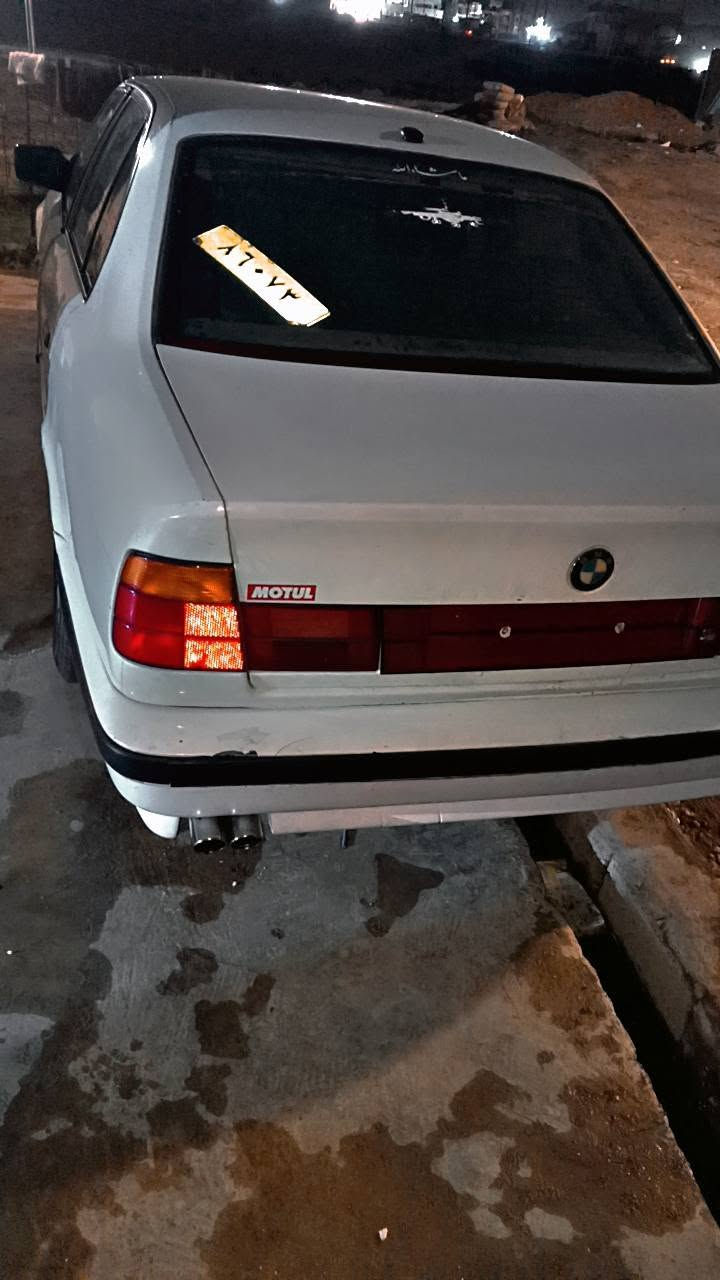 BMW 520 سبوخ لیدران مووس براوا هەمووی بە شەرت هیجی نیە مۆدیل 90فول حادیە بەس تەبریدە 850هەزار خرامەی لەسەرە أربيل, العراق


**إذا كنت صاحب هذا الإعلان وتريد حذفه لأي سبب، رجاءا أرسل رسالة إلى الدعم الفني**