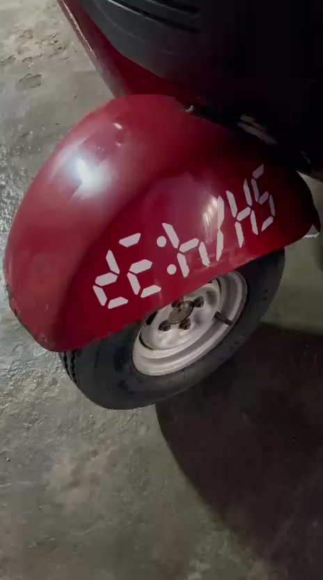 سلام عليكم تكتك للبيع ١٨ شهر ١١كامله كبل للشارع ٧وراق اصليه شرط ترقيم مصبوغه جماليه صبغه حلو مابين ابد ماتصر عليه الف دينار مدينه الصدر تفاصيل داخل المقطع لادكلي شبيه مابيه ***********
