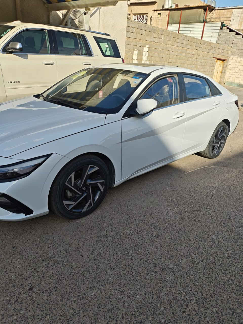 السلام عليكم هونداي النترا تجميع صيني
2024 سياره جديده ماخذها زيرو 
ماشيه 13500 كيلو رقم اربيل فول مواصفات
السعر 145 وبي مجال بسيط 
***********
