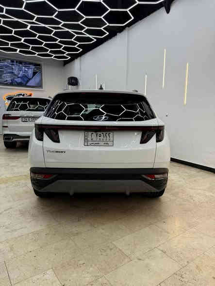 هونداي توسان 
موديل 2024 خليجي 
مكفولة كفالة صبغ وتبديل وبارد كفالة 
زيرو ماشي  46 الف 
رقم بغداد بسمي تحويل ثاني يوم
مواصفات نص فول 
حجم المحرك 2000 دوش 
بصمه تشغيل وتشغيل عن بعد 
هندبريك كهرباء
ويل كب حجم 19 المرغوب 
كراسي كهرباء
شاشه متصله
حساس امامي خلفي
شاحن وايرلس
داخل ابيض
بردات بالابواب 
لايت لد زنون 
قيادة 4 انضمه ايكو عادي اسبورت  سرعه 

ملاحظه  سيارة مكفوله من بارد والشخط  عدا رصعة صغيرة جدا  بل جنطة

مكان السيارة بغداد 
رقم صاحب السيارة 
***********

السعر :: اطلبه بالتعليقات يصلك خاص 📩

#ادارة_الصفحه ⚡

ملاحظه / 🔴
مدير الصفحه غير مسؤول عن بيع وشراء واصوليات السياره نحن صفحه لعرض السيارات فقط.
