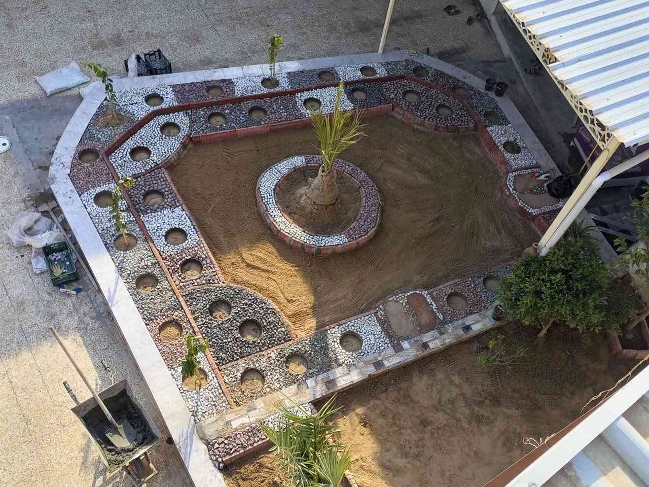 � حوّل مساحتك الخضراء إلى جنة صغيرة! 🌸
هل تحلم بحديقة جميلة تريح النفس وتزيّن بيتك أو استراحتك؟
نحن نوفر لك خدمات زراعة وتنسيق الحدائق باحترافية عالية ✨

🔹 زراعة العشب الطبيعي والصناعي
🔹 غرس الأشجار والورود ونباتات الزينة
🔹 تصميم وتنسيق حدائق منزلية وفلل واستراحات
🔹 أنظمة ري حديثة لتوفير المياه
🔹 صيانة دورية للحفاظ على جمال حديقتك

🌼 نستخدم أفضل أنواع النباتات والأسمدة
🌿 نهتم بالتفاصيل… لأن حديقتك تعكس ذوقك

📍 خدمة سريعة – أسعار مناسبة – جودة مضمونة

اترك لنا المساحة… ونصنع لك الطبيعة 🌳💚  الهاتف ***********
