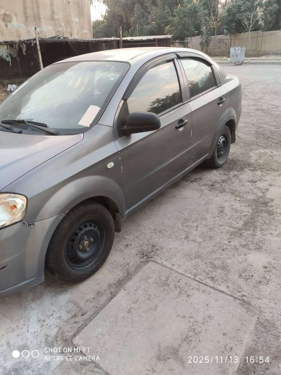 افيو موديل 2010 كير عادي محرك دبل كم شفت  لون فيراني رقم اربيل جديد بيها باب السائق والجاملغ صبغ بدون دواخل والسياره كلها شرط محرك جديد مال كصه
تبريد شرط 
بيها كوبون بانزين
سعرها 63 وبيها مجال
رقم الموبايل ***********
