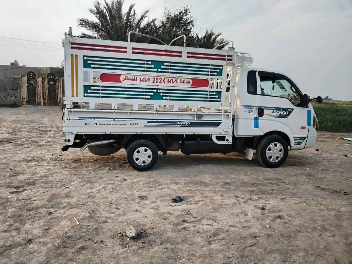 سلام عليكم كيه بنكو 3 دوات مديل 18
كير محرك 3000مسكر  حداديه كله بلادي وجديد 
سنويه مطابقه لحد 27طبق الاصل 
مكاني نجف سعر 58وبيه مجال قليل 
***********
