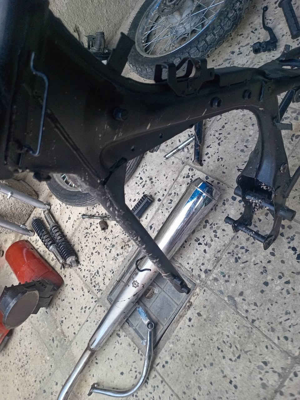 اسلام عليكم غراض تعميره كامله شاصي نامه شلامجه ابو قفل صالنصه ام نجمه وياله رياضي نامه كاملات هنه وايرات وصدر امامي دبلات خلفي وماشه خلفيه شوته راصطه باكستانيه تانكي موشم هوه وصفاحيات كامل السعر خاص او اتصال بل رقم ***********
