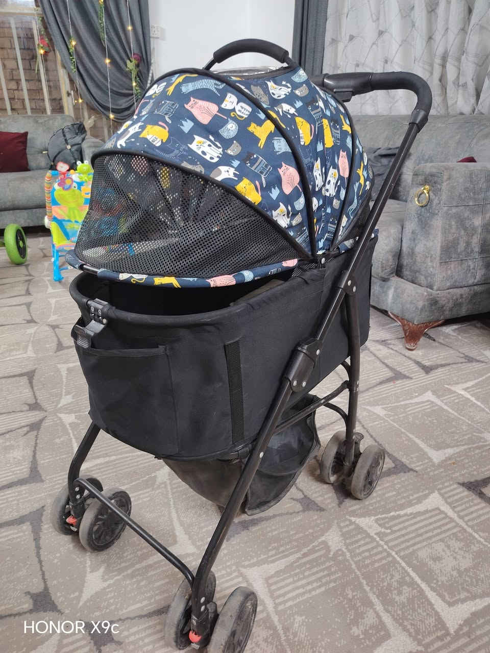 غراض للبيع


**إذا كنت صاحب هذا الإعلان وتريد حذفه لأي سبب، رجاءا أرسل رسالة إلى الدعم الفني**