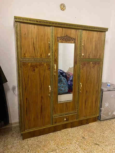 يتوفر كناتير نجاره شغل درجه ثانيه خشب عراقي 4 ملم التوصيل والشد مجاني
***********

2باب 190 بغداد 230 الف محافظات
3باب280 بغداد 310 الف محافظات
4باب 330 بغداد 360الف  محافظات
5باب 380 بغداد 430 الف محافظات
6باب 430 بغداد 460 الف محافظات
