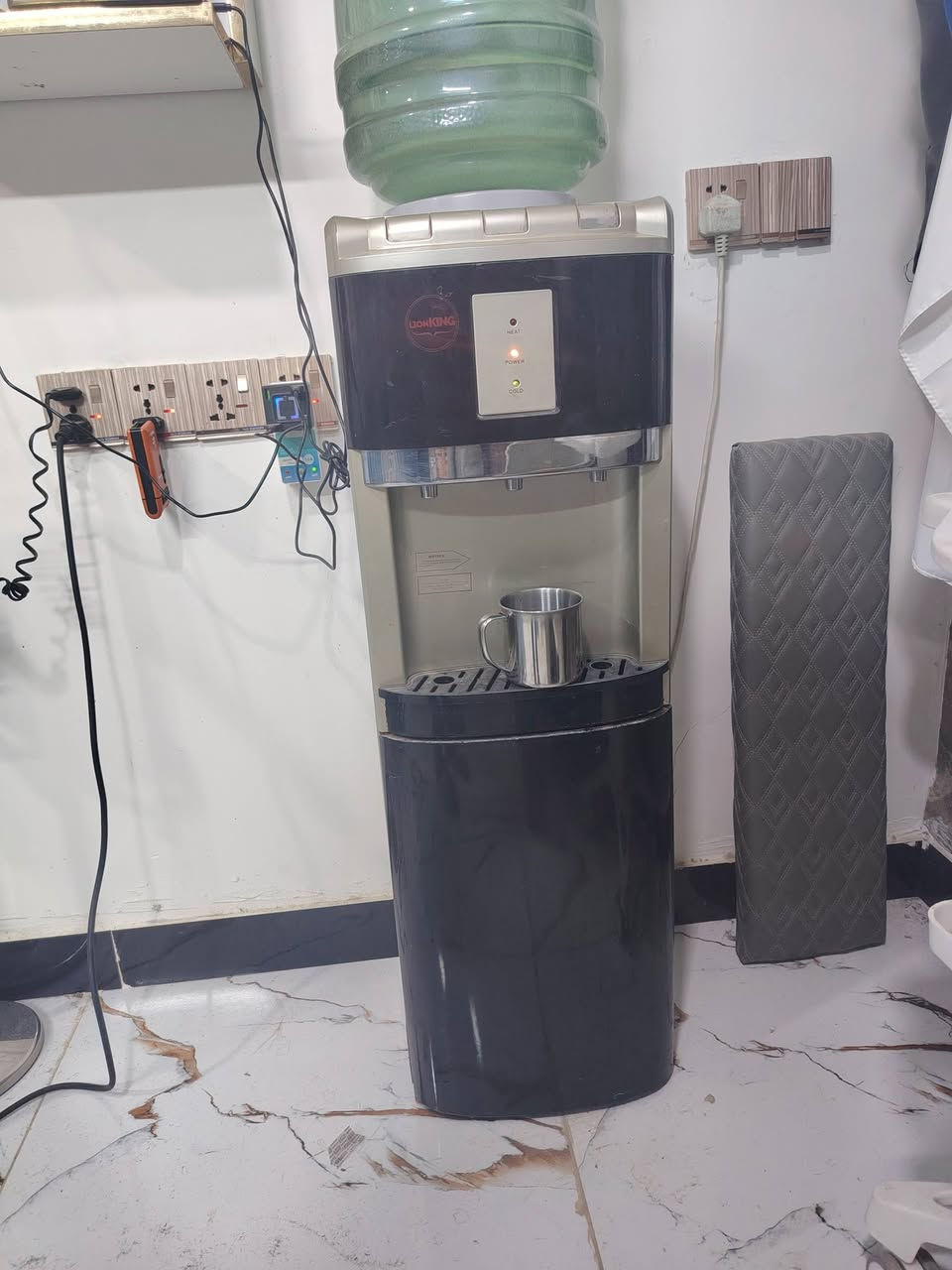 ثلاجات مبردات براد بلازمات مولدات بنكات سقف 
للبيع

مكان الحصاميت 
بيت حميد العيد الحصميتي


**إذا كنت صاحب هذا الإعلان وتريد حذفه لأي سبب، رجاءا أرسل رسالة إلى الدعم الفني**