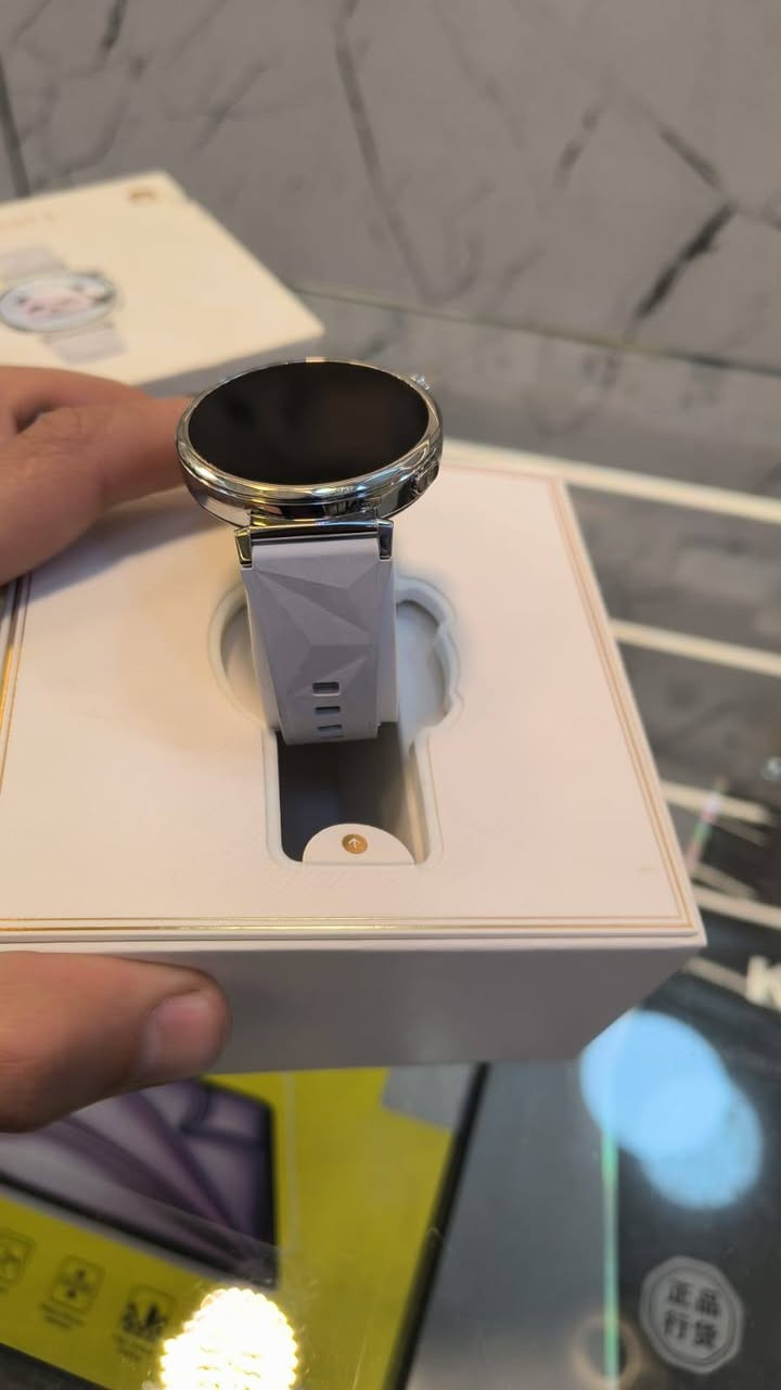 ساعات هاواوي مختلفة للبيع 
***********
