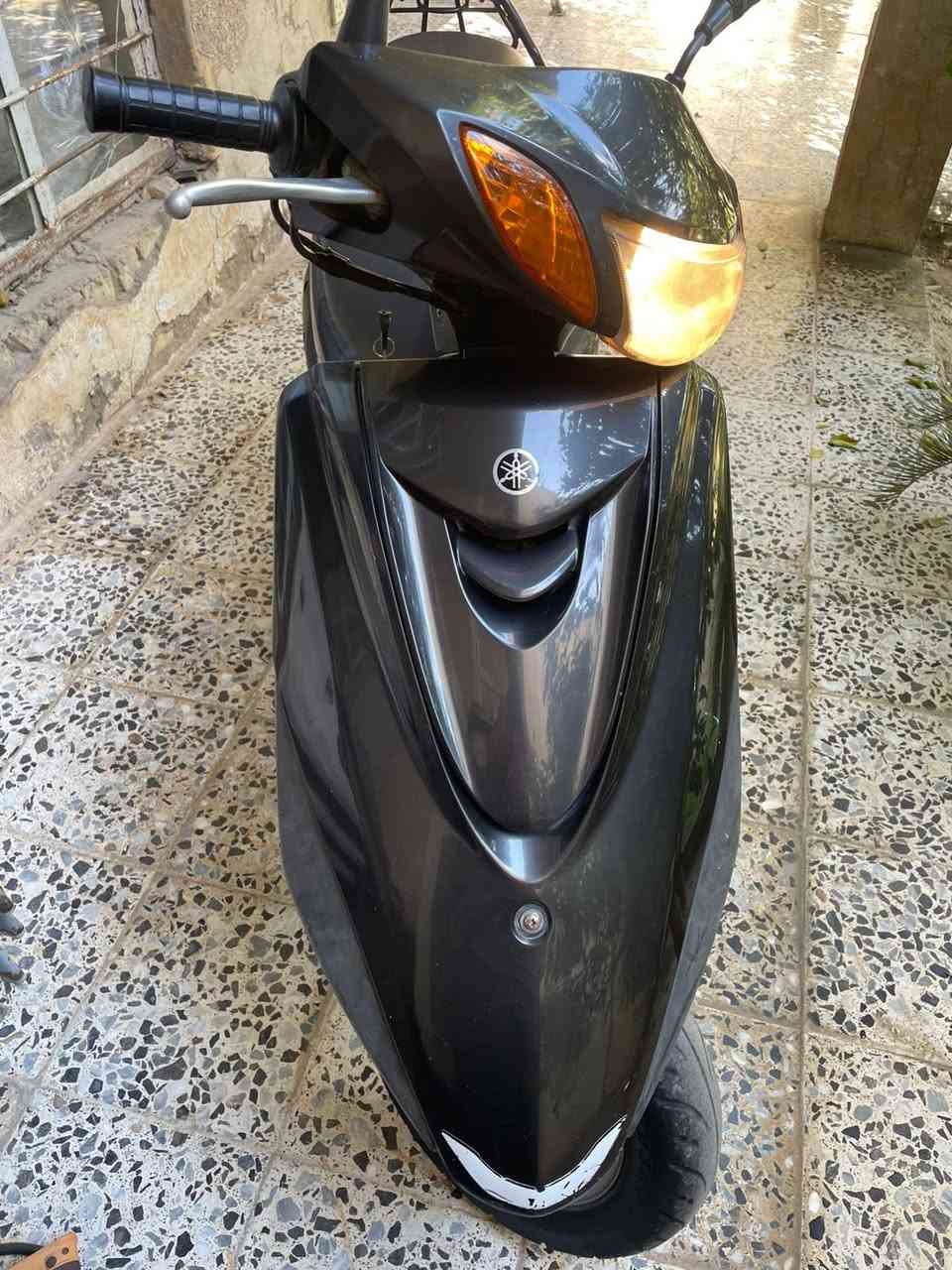 سلام عليكم للبيع دراجه اكزز مابيه كل نقص مكفوله سعر مليون و350وبيه مجال ***********
