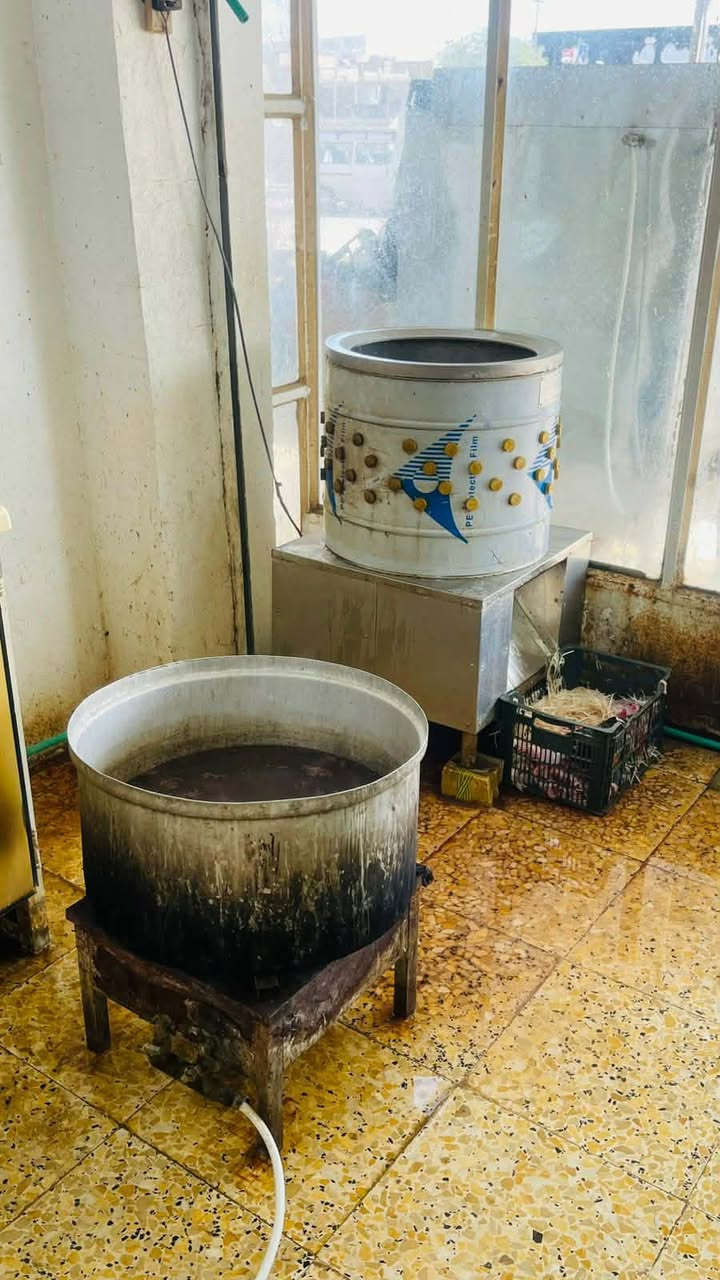 ياالله غراض البيع 
غراض محل دجاج وسمج وشوايه البيع شلع 
الاستفسار مراسله او اتصال 
***********
