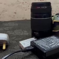 كامره للبيع كانون  700bفول فريم كامره وياه عدسه ثنين +شاحنه +بطاريه كا...