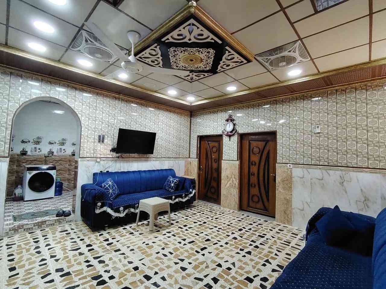 دار للبيع
القادسيه شارع ابو عقرب 

المساحه 300 متر
وجه 10 متر ونزال 30 متر
رقم العقار / 15831

بناء حديث
البيت صدر طير 
اتجاه البيت شروق الشمس
طابقين 
غرف نوم 4 
استقبال مطبخ
مجاميع صحيه  عدد 2
كراج حلو كما موضح 
شارع الكدام البيت 15 متر
وبسعر مناسب 
160 مليون

للاستفسار الاتصال

‭***********‬
