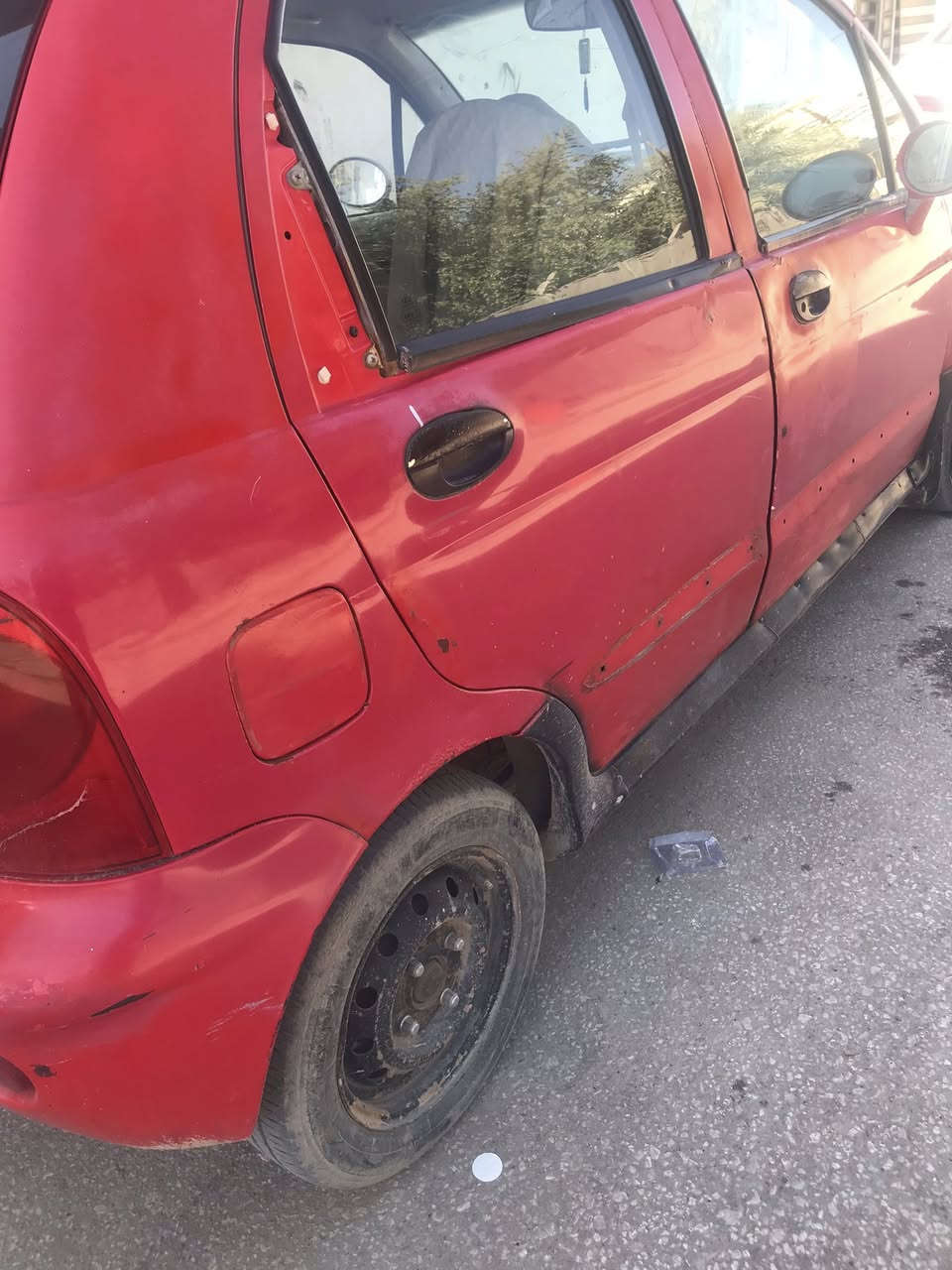 سلام عليكم كيو كيو للبيع موديل ٢٠١٢ 
سياره نضيفه كير ومحرك مكفول 
بس كشر يرادله تعديلات بسيطه دواخل تخبل مسجل شغال 
تحويل ثاني يوم مكان نجف  سعر ٢٠ بيه مجال رقم الهاتف ***********
