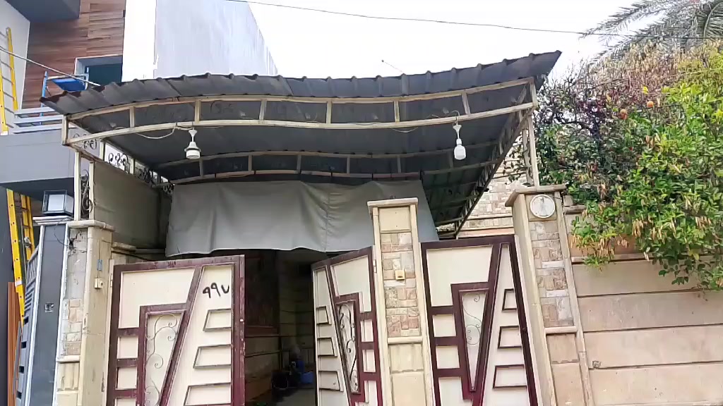 سقيفة طول 6 م
عرض 4 متر
السعر 200
باب الحوش 200 ثقيل
جام خانة وبسعر 100 الف 
سقفية طول 5 امتار والعرض 3 ونص وبسعر 150 ألف 
العنوان موصل جانب الأيمن دورة اليرموك 
#الجميع


**إذا كنت صاحب هذا الإعلان وتريد حذفه لأي سبب، رجاءا أرسل رسالة إلى الدعم الفني**