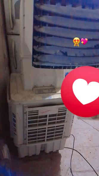 مبردة للبيع كلشي مابيها شغالة استعمال شهرين فقط تجي وتشوفها وتفحصها ماخذهة ب375 اريدها 225 وبيها مجال نجف حي الشرطة ***********
