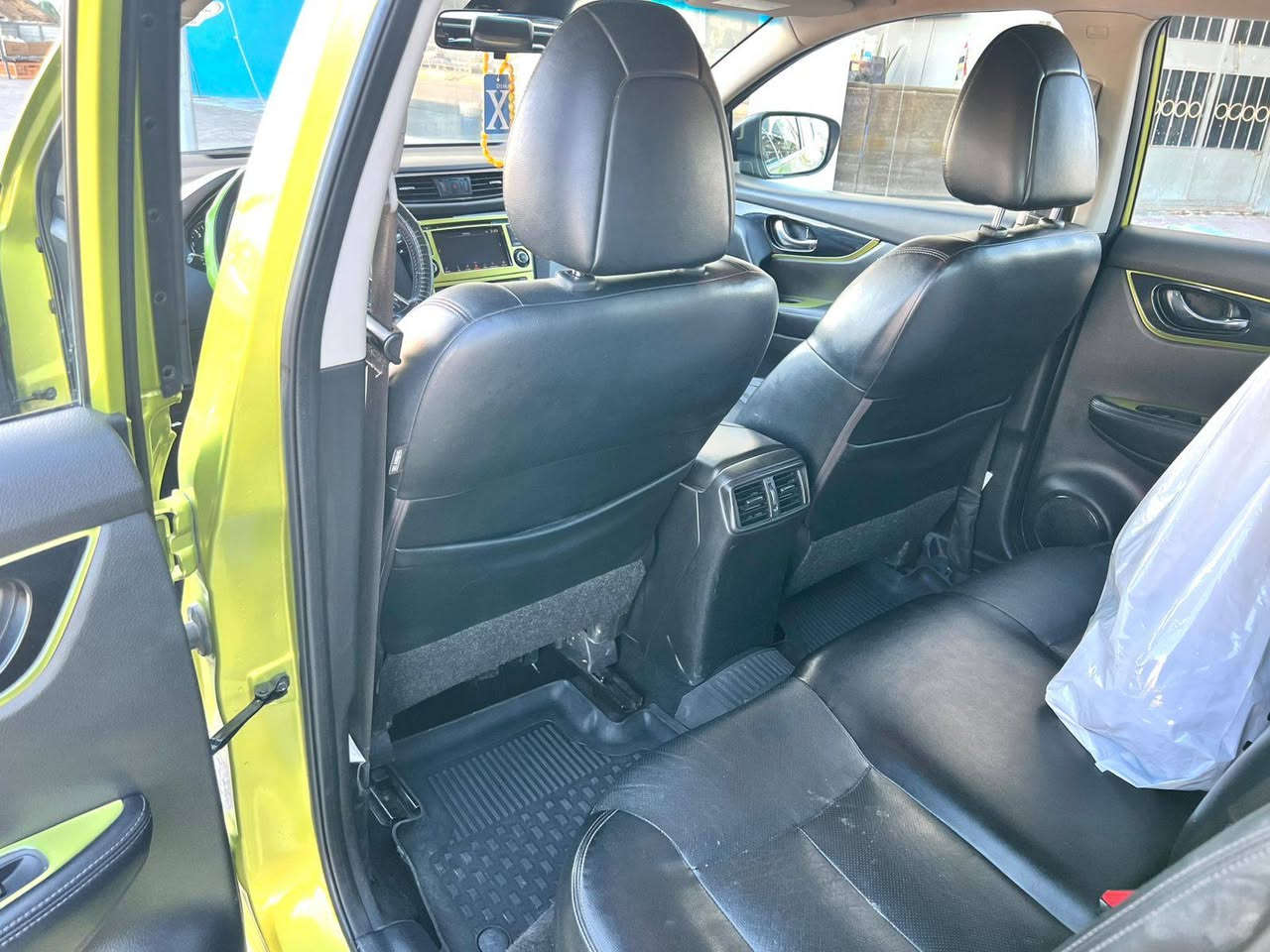 : نيسان روج
موديل  2019
 فول مواصفات
: رقم اربيل
: فتحة
 .. تشغيل عن بعد
 جلد تدفئة وتبريد بالكشنات
: مكفولة كفالة عامه
: بيه بارد بالجاملغ الامامي الأيسر فقط
: السعر 155$ وبي مجال بسيط
: للتواصل ***********
