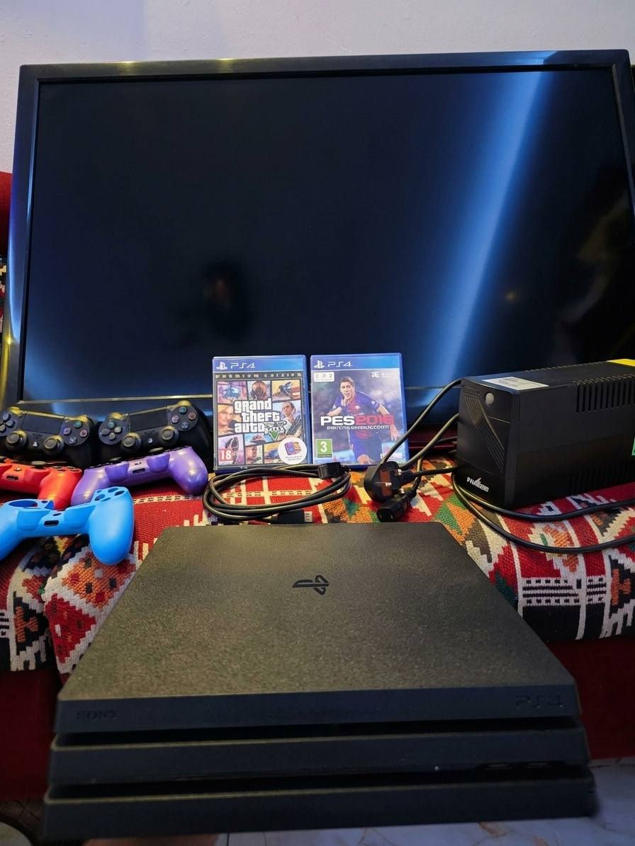 🎮 بلي ستيشن 4 برو — ركز (برووو) 🔥
ذاكرة 1TB / 1024GB

الجهاز نضافة فولللل ✨
استخدام شخصي وخفيف

📦 الملحقات:
🎮 4 جوستكات تحكم
🛡️ كفر  للجوستكات
⚡ UPS شركة FARBER
📺 شاشة شركة TEKKMA حجم 46 إنج
🔌 كيبل HD أصلي + باور أصلي

🎮 الألعاب:
🔥 GTA
⚽ PES 2018 / 2019
🦇 Batman
💣 Call of Duty
🚗 ألعاب سيارات
⚔️ حرب 3
🎯 وأكثر من 10 ألعاب داخل الجهاز

💿 ويه قرصين ألعاب أيضاً

السعر: 450 ألف فقططط 🔥
📍المكان: بغداد / البلديات

والتجربة والفحص  قبل الشراء ✅


**إذا كنت صاحب هذا الإعلان وتريد حذفه لأي سبب، رجاءا أرسل رسالة إلى الدعم الفني**