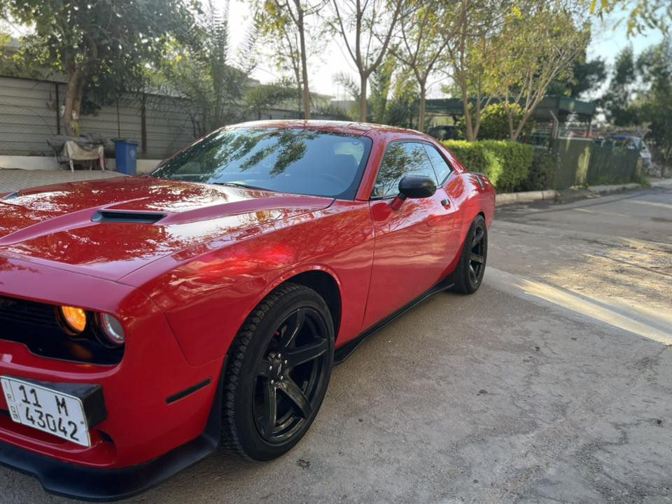 السلام عليكم
جالنجر موديل 15 مصبوغه عام للجماليه بدون دواخل حادثه بسيط جاملغ وبنيد بدون ايرباك
السياره فول عدا الفتحه
شاشه جبيره مال srt
مبرمجه فول شلعه تشك الكاع 
السياره مسستمه كابرون داخل وخارج
تخم تاير جديد 
باتري جديد
كشنات جلد كهرباء
دركه srt 
شفتنات ستيرن
ويل نجمه 20 خسفه قويه تو سايز
سوارات متغير على تلفون
عدسات زنون 120 واط 
حلوك صالنصه كاربون اكره بوفك
منضومه مي جديده راديتر هيمي 3سرااوات 
برمجه حماوه 85 ثابته
منضومه تبريد جديده
صدر جديد 
السياره جاهزه بدون نواقص تراي وين ميعجبك 
رقم بغداد دولي وهزه جديده صار شهر 
السعر 135 قفل 

***********
