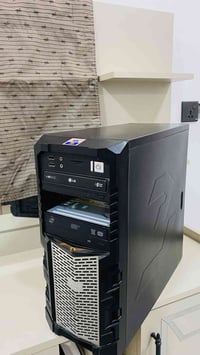 تجميعة pc  كيس حلو ونظيف  تكدر تطورة مذر بورد ASRock H81M  معالج انتل ...