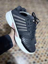 كي سويس • مقاس 42 • توصيل