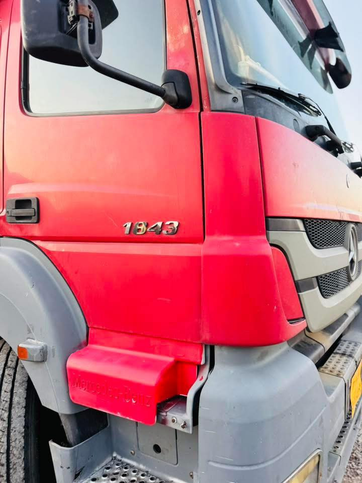 اكسور دمعة
موديل 2006

بس راس فصل وربط

حجم 1843

سعر 160$ او بيها مجال

للاستفسار 
***********
***********
