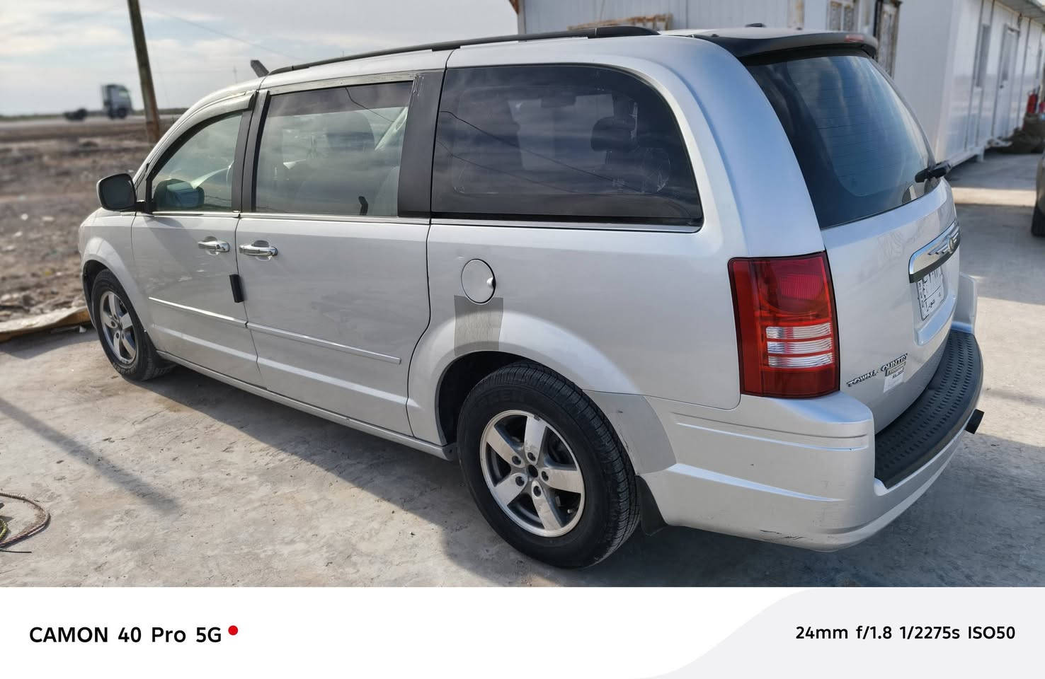 السلام عليكم كلايزر مديل 2008محرك 3800سيارة خير من الله 7راكب كشنات كهربائيه وجلد وتدفه يالكشنات بيبان كهربائيه جنطه شفط 3شاشات شاشات تخم تاير باتري جديد رقم بغداد بكان سيارة بالكوت السعر 113وبيه مجال لطيبين التصال بالرقم ***********
