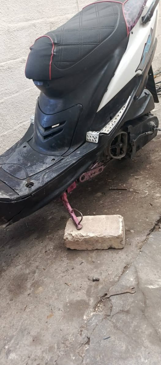 سلام عليكم دراجه ماكس عدله للبع او لمراوس حسب لقناعه
الدراجه خير من الله شلعه ومعدل
منضومه زنون
وياله تزويد
شيال RBM
صالنصه FM
مكينه ينه مبدل ولفات بوشه 55
يرادلها ترتيب فقط السعر 550 وبيها مجال

☎️ ***********
