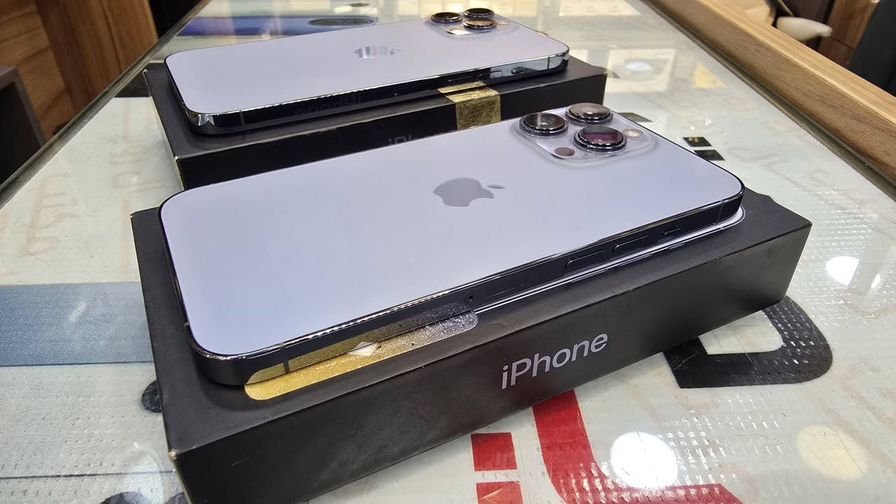 نشتري جميع الاجهزه الجديده والمستخدمه 
بيع مراوس شراء 
13برو ماكس خطين ذاكره 256جهاز بلادي ومامفتوح بطاريته 78 ملحقاته كامله
 
13برو ذاكره 256بطاريته 83عربي شرق أوسط
ملحقاته كامله 

الاجهزه ظمان اي خلل استرجاع او استبدال 
العنوان ديوانيه شارع المصورين مكتب رويال للاتصالات قرب مصور سومر رقمي للاستفسار ***********
