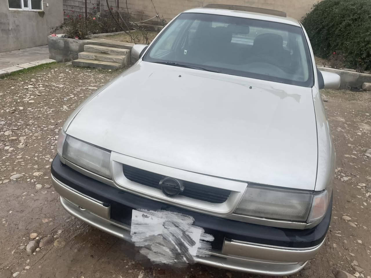 اوبل فيكترا 94شرط تحويل شرط بلا دعم بلا صبغ محرك بها دخان مصبوغ جمال وكاله بسمي طخم  تايات جديد 38 جمال رقم دهوك 395غرامه ترجع حجم 18 ***********/***********
