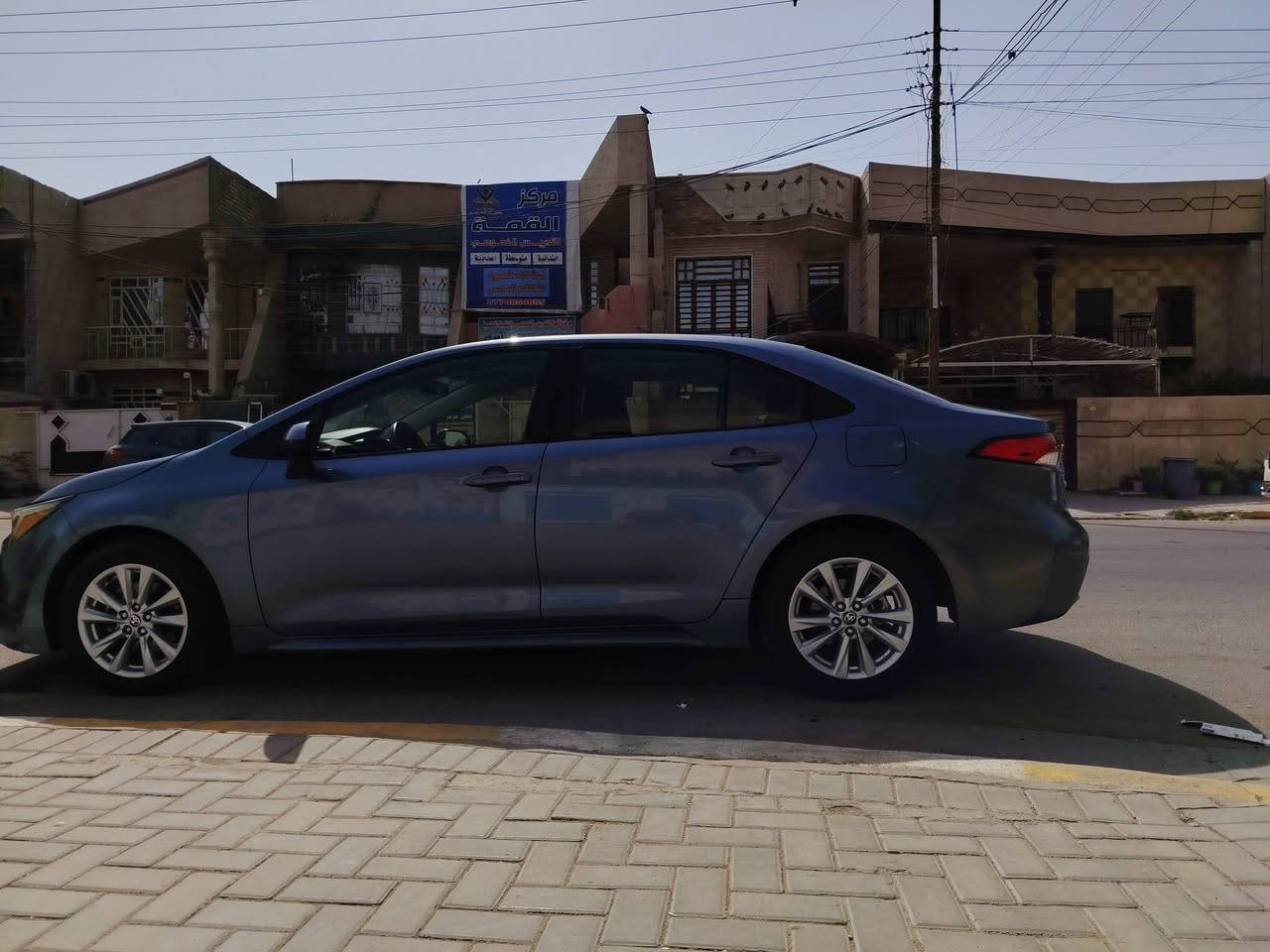 السلام عليكم... أرخص كورلا هايبرد وبالعافية عاليأخذها وارد أمريكي ٢٠٢٣ لون حلو ضررها موضح بالصور تصليح درجة أولى كهربائيات بطارية... كير محرك تبريد كله بالشرط... ماشية ٤٢ ألف فقط رقم بغداد باسمي بيع أو مراوس السعر ١٢٤ بأقل الاتصال على الرقم ***********
