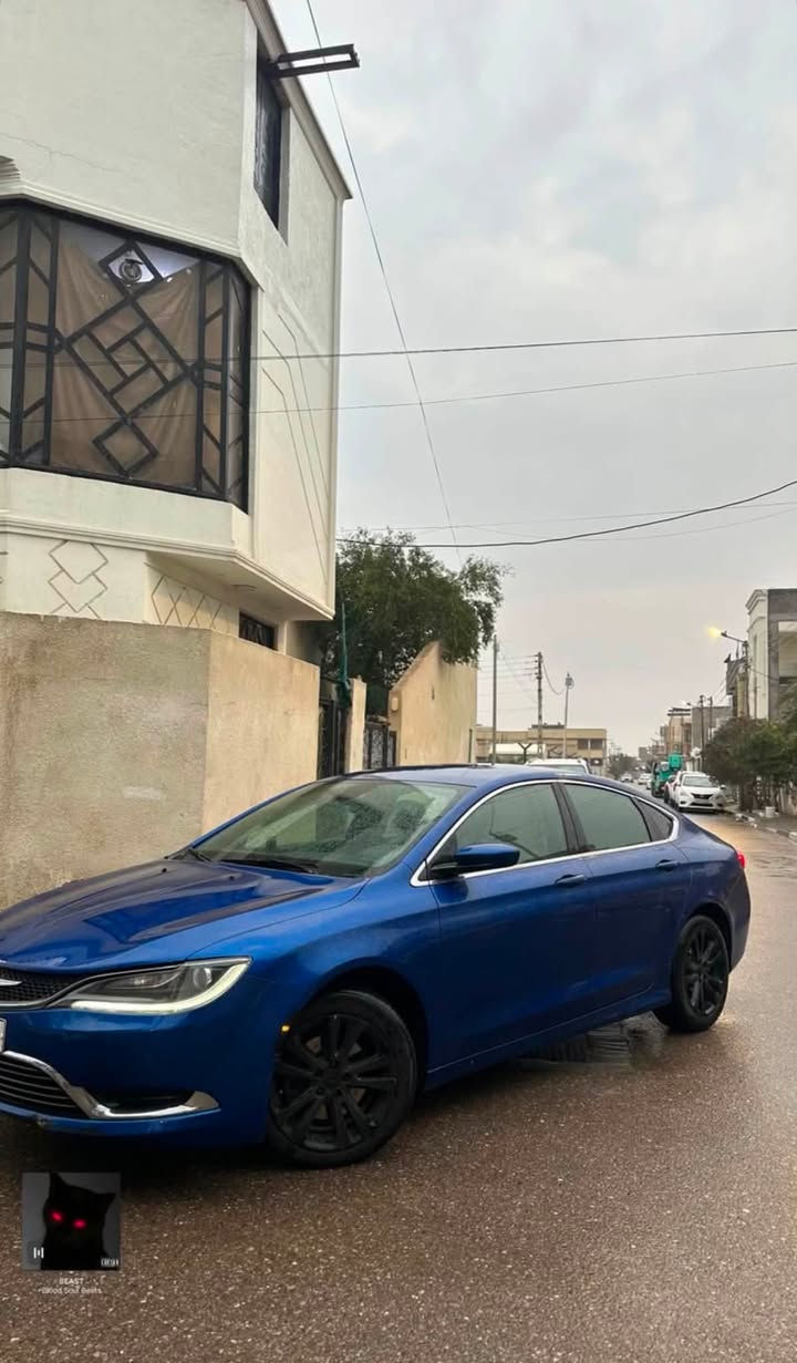 سلام عليكم c200للبيع سياره نضيفك بلكامل من حداديه تخم تاير جديد سياره مكفوله كفاله عامه بيه نسبت غرق صفر بلميه داخله امطار السعر 125 بيه مجال شي قليل الستفسار ***********
