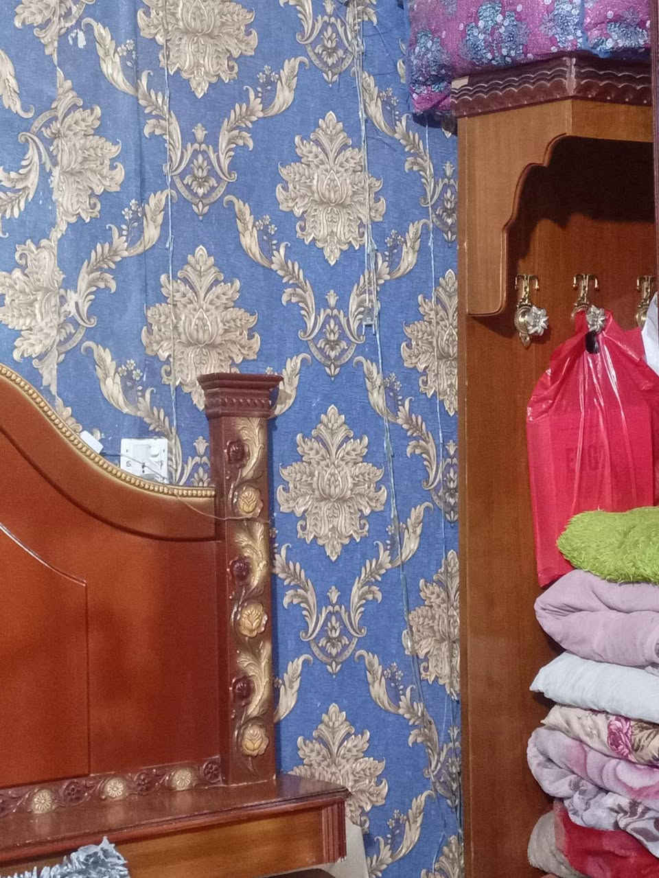 غرفة نوم صاج للبيع ب 400 عنوانها بغداد المعامل للاستفسار ***********الرقم بي واتساب
