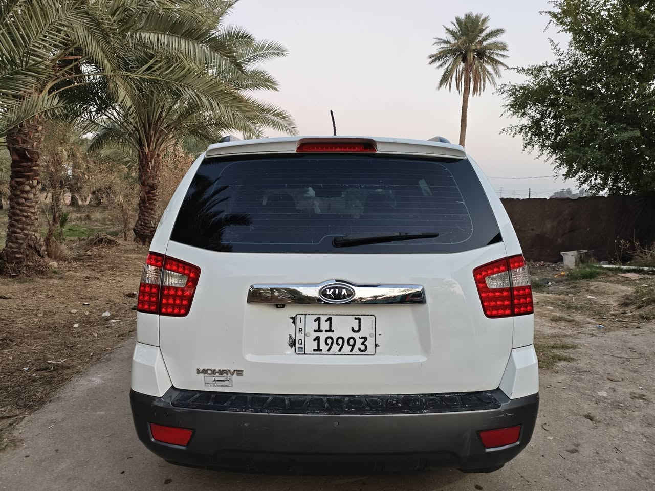 السلام عليكم
كيا موهافي للبيع فقط... اعتذر عن المراوس 

موديل 2012 خليجي فول 1/1 أعلى فئة Vib

رقم بغداد الدولي مميز باسمي تحويل مباشر 

ماشيه 190

بصمه تشغيل..... بصمه ابواب 

فور ويل 4/4

زراك لايت 

منظومه لايت زنون 

كشنات جلد كهربائيه 

تدفئه تبريد بلكشنات 

ارضيه جلد 

7 راكب 

3 قطع تبريد ثلج 

جنطه شفط 

مري شفط..قلاب 

ثلاجه 

كامرا خلفيه + حساس 

تخم تاير جديد 

حداديه جديده 

مكينه وگير مكفولات 

اناره ذاتيه 4 ابواب 

فتحه سقف كهربائيه 

مانع انزلاق 

مثبت سرعه 

سياره جديده بمعنى الكلمه مال جناي احلى من الصور 

  ***********.........***********

السعر  145

مكاني حله
