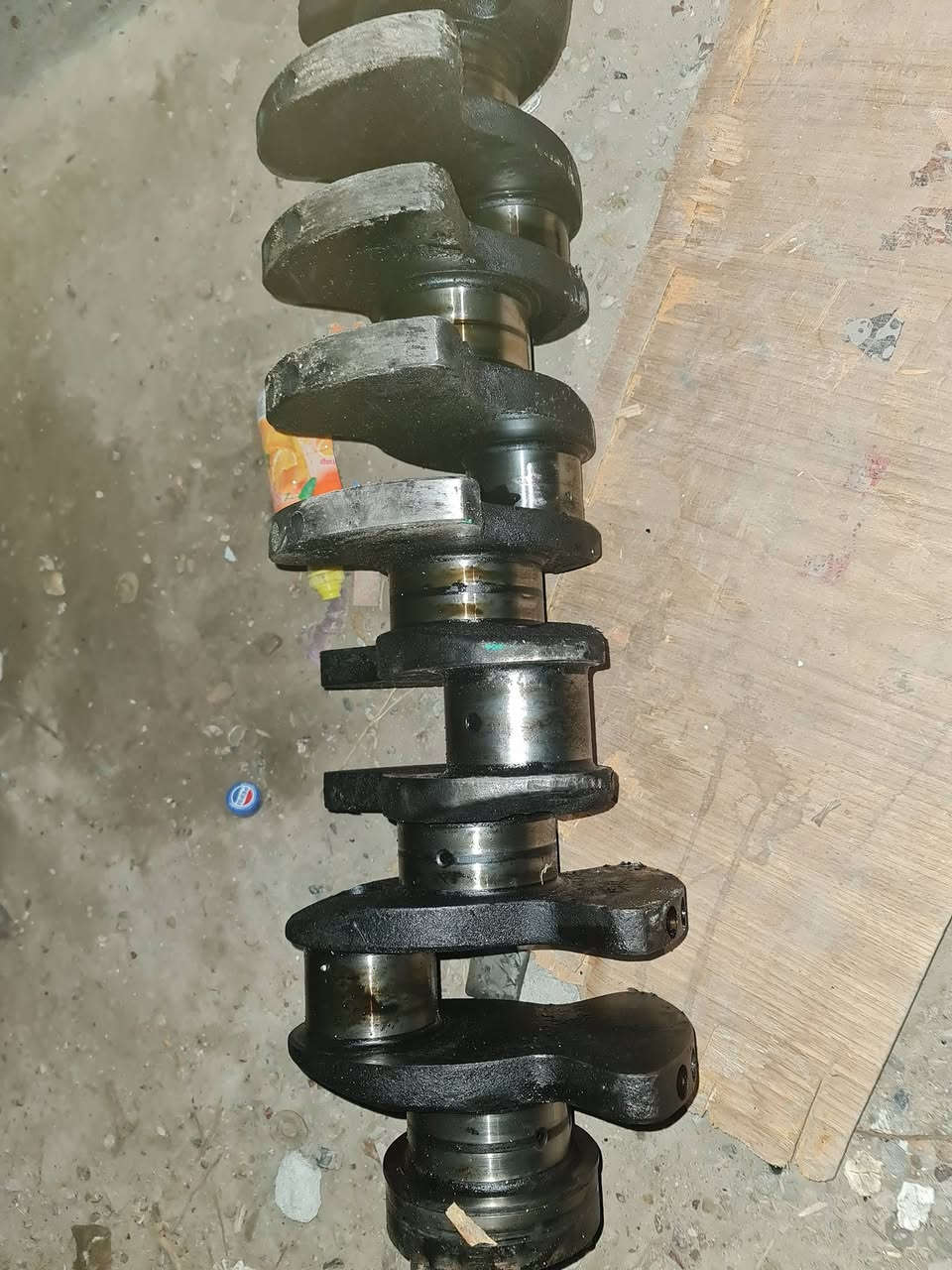 السلام عليكم كرنك سكانيه للبيع سايس 10  مكان بغداد المعامل ***********
