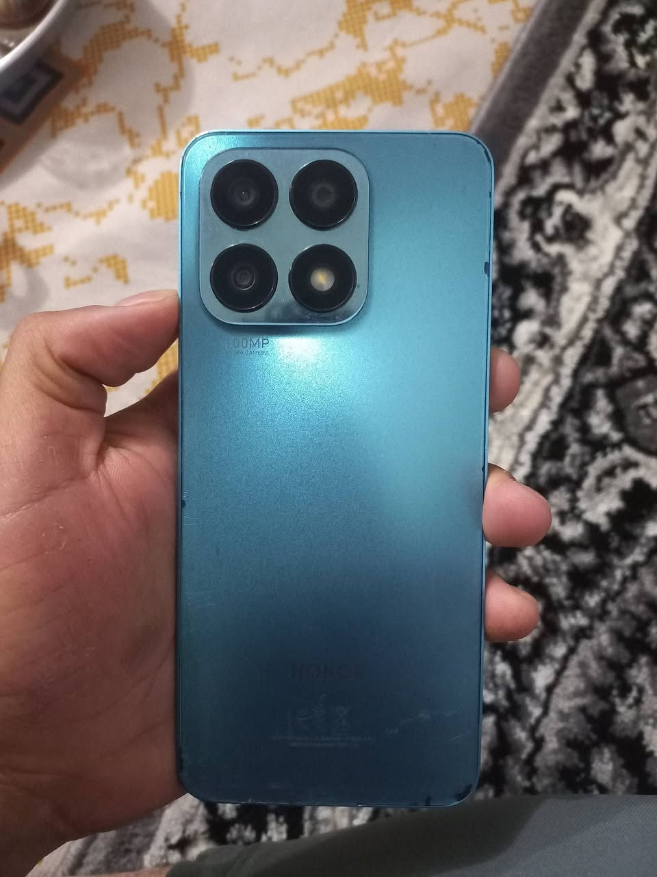 هونر x8a 
ذاكرة128

رأم 8

التلفون بلادي عل وضع الشركة 

ملحقاته كاملة 

السعر130 وبي مجال للشراي
الاتصال ***********
