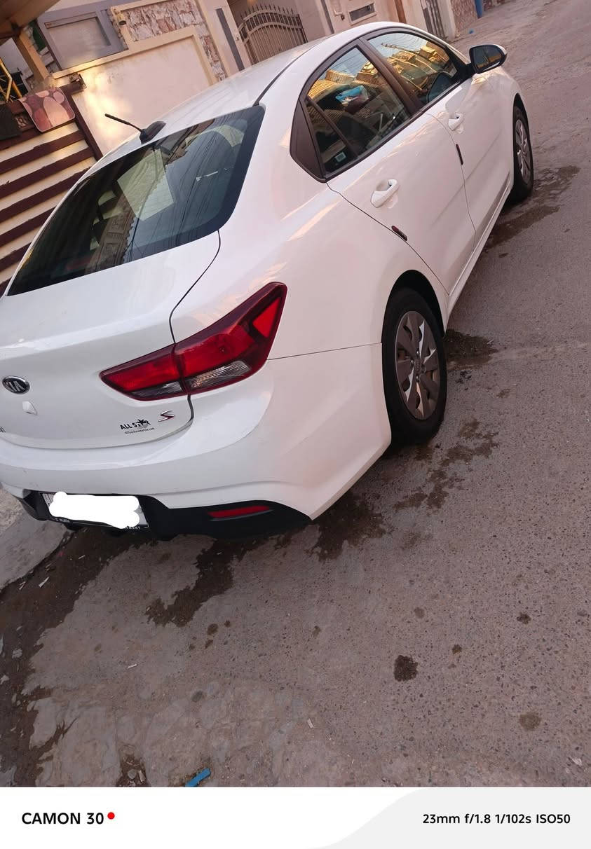 السلام عليكم كيا ريو ١٩ s امريكي ضرر ربع البنيد وشبر بارد بجنطة سونار عدد٢ بيه مرفقه صور امريكه وسونار كاملة مابيه نقص سيارة نظيفة ماشية ٨٦ مواصفات حلوة مكينة gdi كير AT شاسة كبيرة لمس كامرة بلبك مابيه نقص رقم بغداد دولي بسمي مكاني بغداد البياع السعر ١٠٣ وبيه مجال ***********
