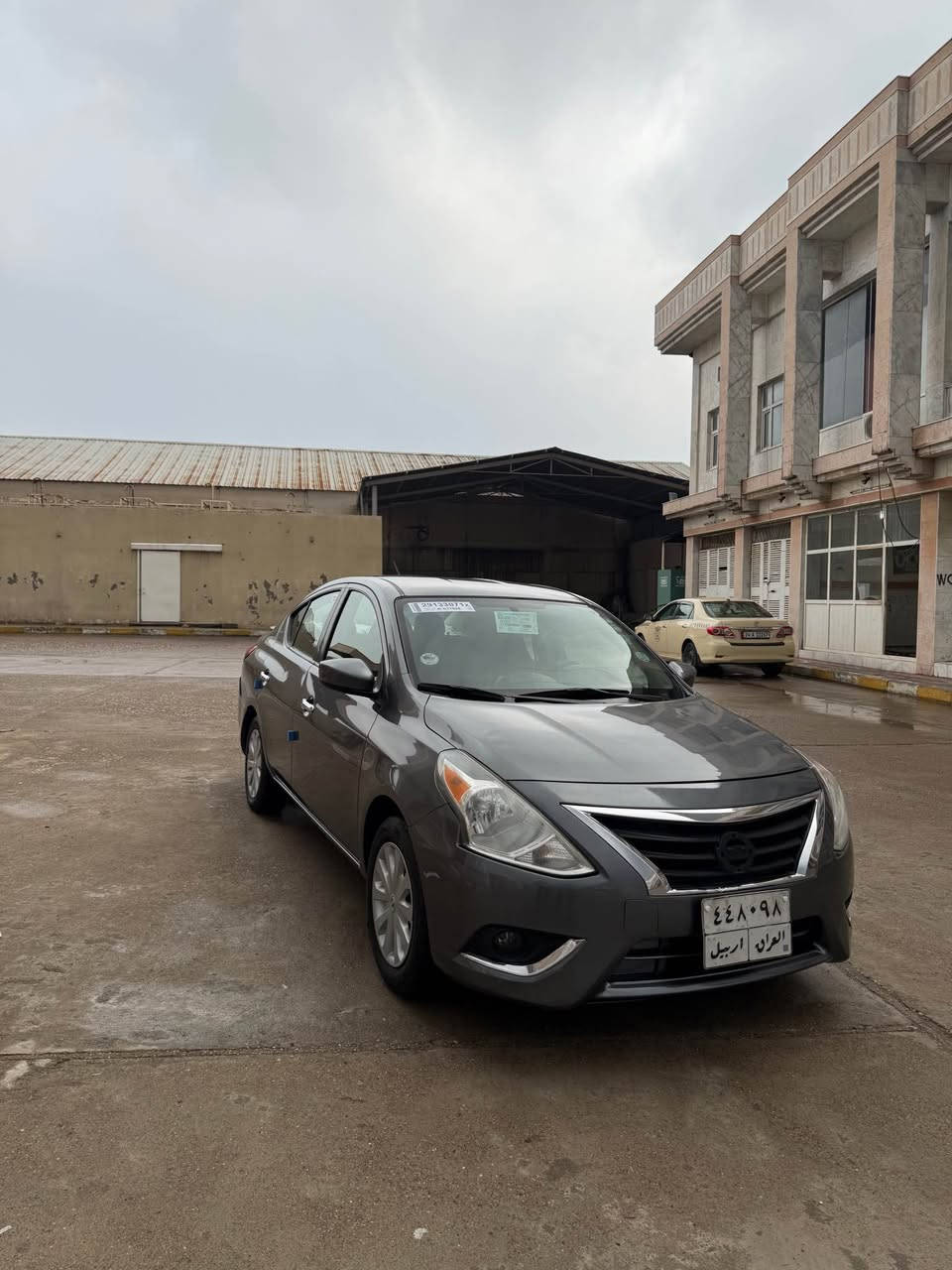 نيسان فيرسا وارد امريكي موديل 2017 SV صبغ قباغ صندوق جملغ بدون دواخل بدون يرباك كئر محرك كل شرت تحويل غرامات  كل شرت سعر 99 مجال رقم *********** واتساب أربيل, العراق
