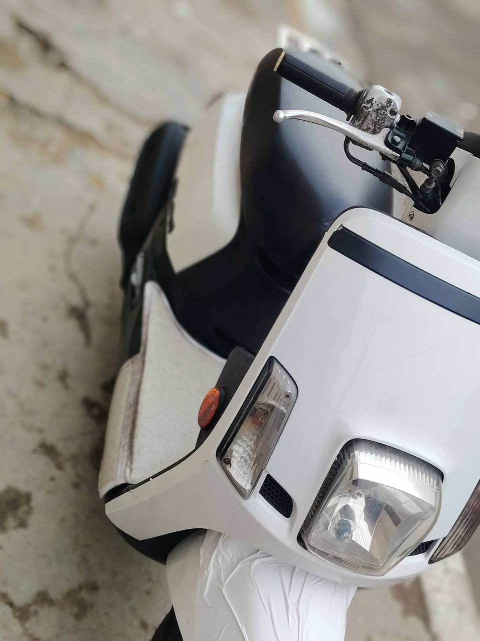 السلام عليكم
بوليس مسطرة مكفولة جديدة نزلناها
رنبة قبل اسبوعين نقص برغي ماا بيهة ختم واحد
نوزل شلعة ومعدل فول تجي وشوف السعر 950 اخذتها ب مليون و٢٥٠ قبل أسبوعين
مكان الزعفرانيه اربع شوارع ***********
