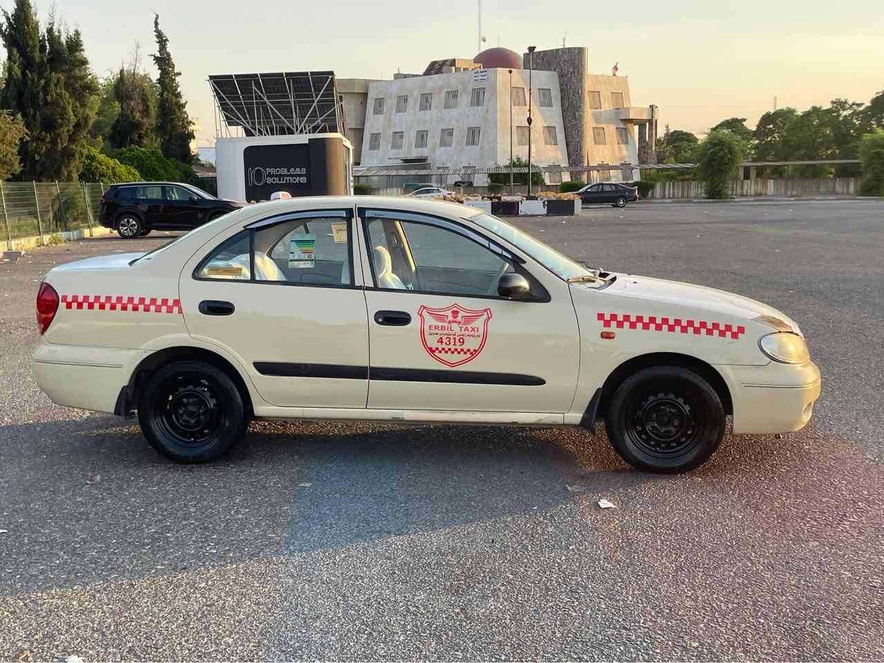 نیسان سەنی بیلاد تەکسی بۆ فرۆشتن ٢٠٠٩ گێر عادی هەزە و سەنەوی و ژینگە نوی لۆگۆی نوی بەناوی خۆمە گیر و مەکینە تەبرید بەشەرت  سەیارەکە جاهیزە جەمپیکی زۆر خەفیفی دواوەی هەیە جێ جێ تحدیل هەیە لەهەولیرم 
نرخی ١٠٧ وەرەقەو مەجال 
رەقەم تەلەفۆن *********** أربيل, العراق
