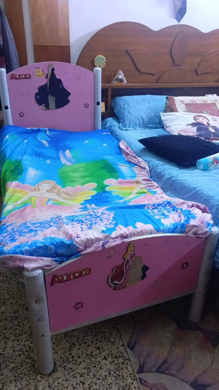 غراض مستعمله للبيع للاستفسار واتساب مكاني بغداد الكرخ شهداء السيدية *********** موجود واتساب
