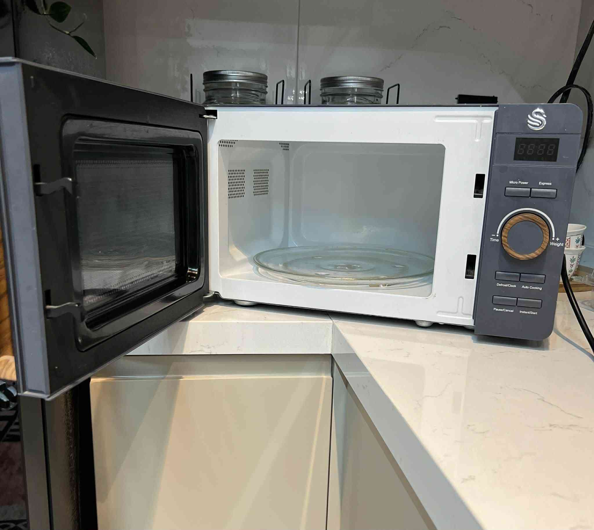 السلام عليكم
مايكرويف كُلش نظيف 
السعر 125 وبي مجال
العنوان بغداد الجديدة


**إذا كنت صاحب هذا الإعلان وتريد حذفه لأي سبب، رجاءا أرسل رسالة إلى الدعم الفني**