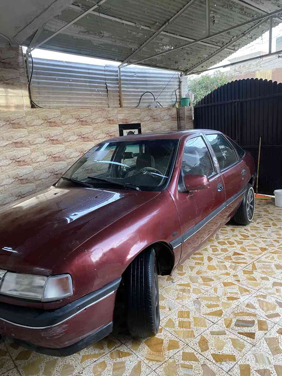 سلام عليكم فكترا حجم  18موديل 1992بدون ضرر صبغ عام جماليه شرط التحويل كاربون بانزين سنويه خضره مرسمه كامله كير نضيف مكينه بيه اثر نفخ 
***********عنوان موصل حي عدن
